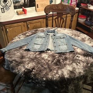 Light wash blue jean jacket size Large